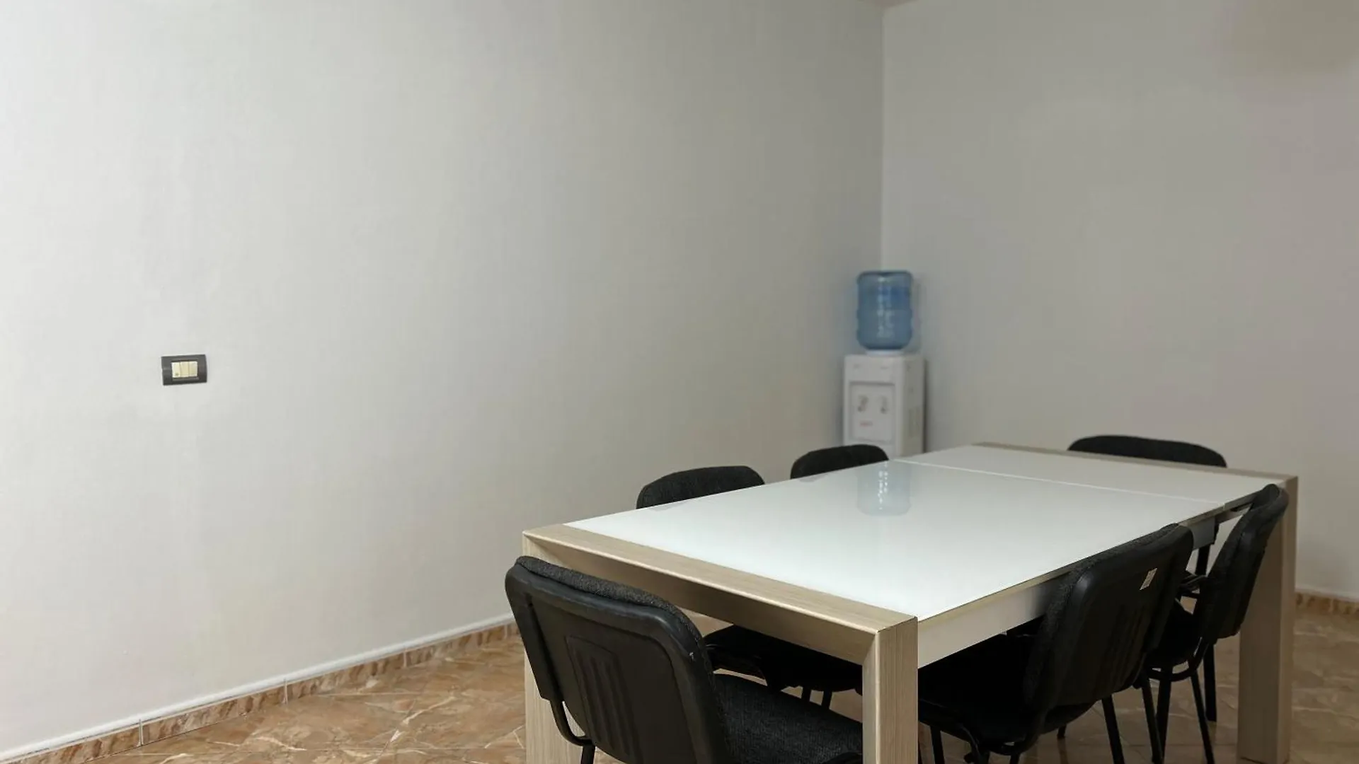 Guest house Henri'S Apartament Durres